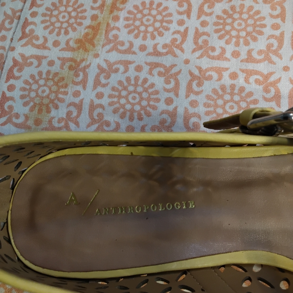 Anthropologie Yellow Cutout Flats """No Box""" - Picture 4 of 7